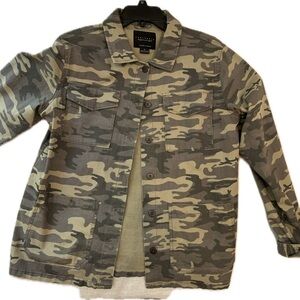 NWOT Sanctuary Camouflage Button Down Shirt/Jacket, size XL, new condition.